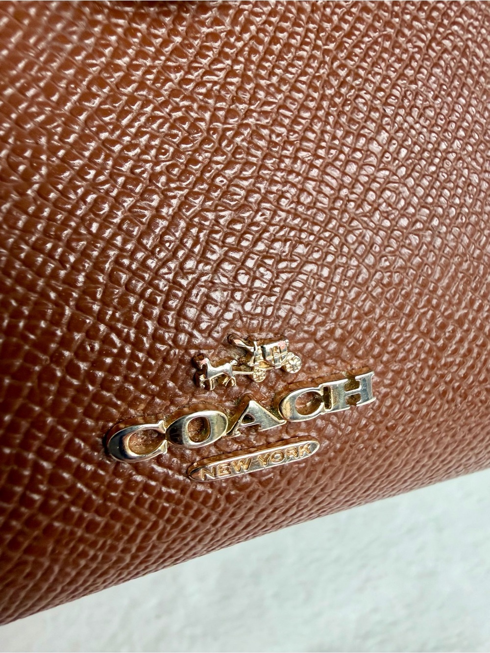 Coach Medium Corner Zip Wallet in Crossgrain Leather (Light Saddle) F11484 - Picture 2 of 15